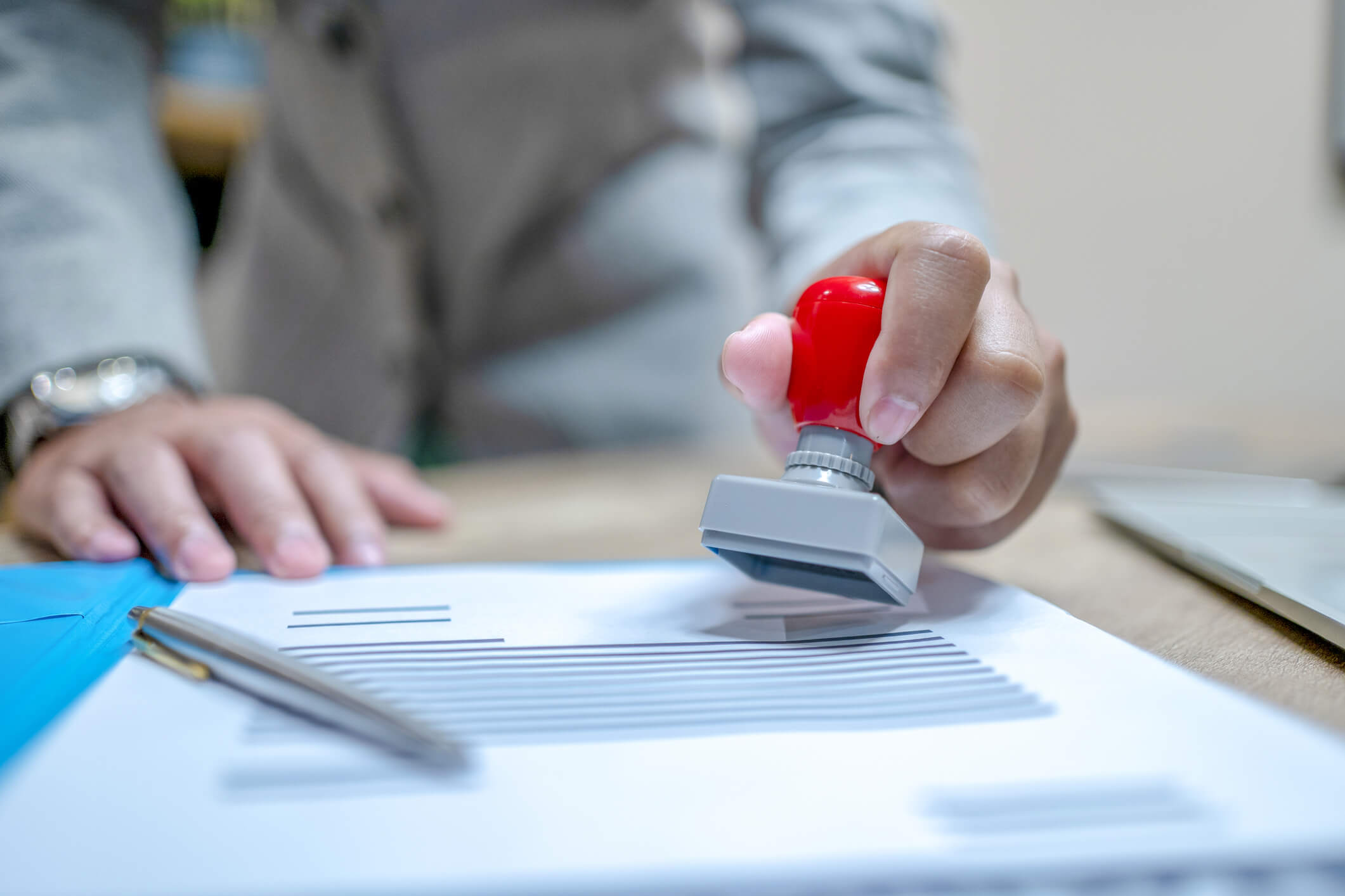 You are currently viewing USCIS’s New Rule Increases Automatic EAD Extensions from 180 to 540 Days