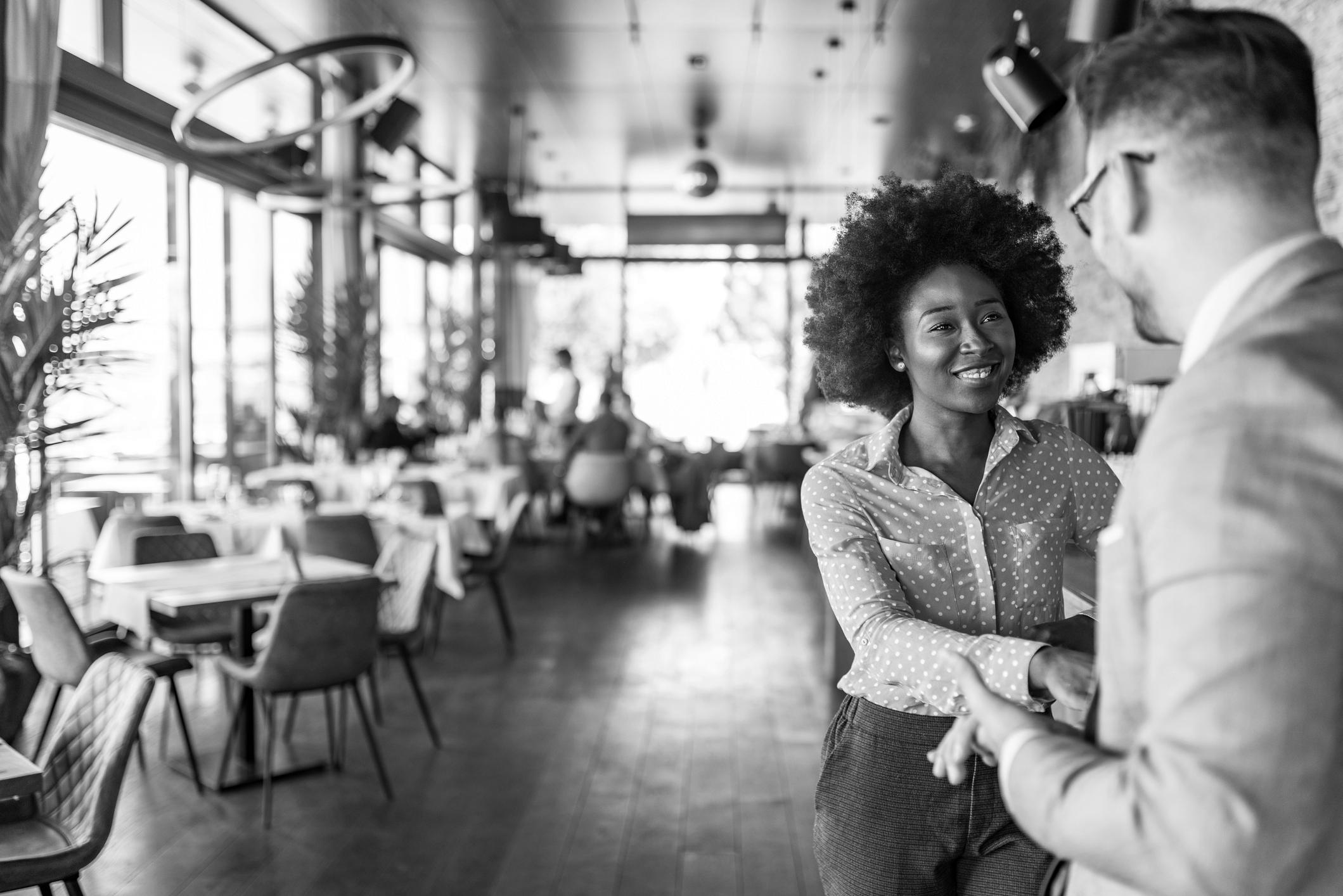 You are currently viewing DOL Clarifies That Managers and Supervisors Can’t Wear Two Hats When It Comes to Tips