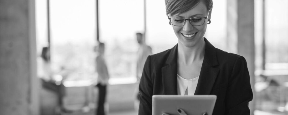 Smart Glasses at Work: Legal Risks and Tips for Retailers