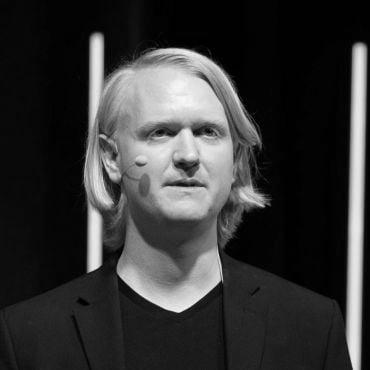 Dr Laurence Wainwright