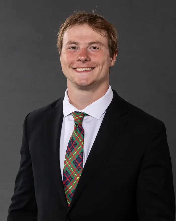 Avery Campbell headshot