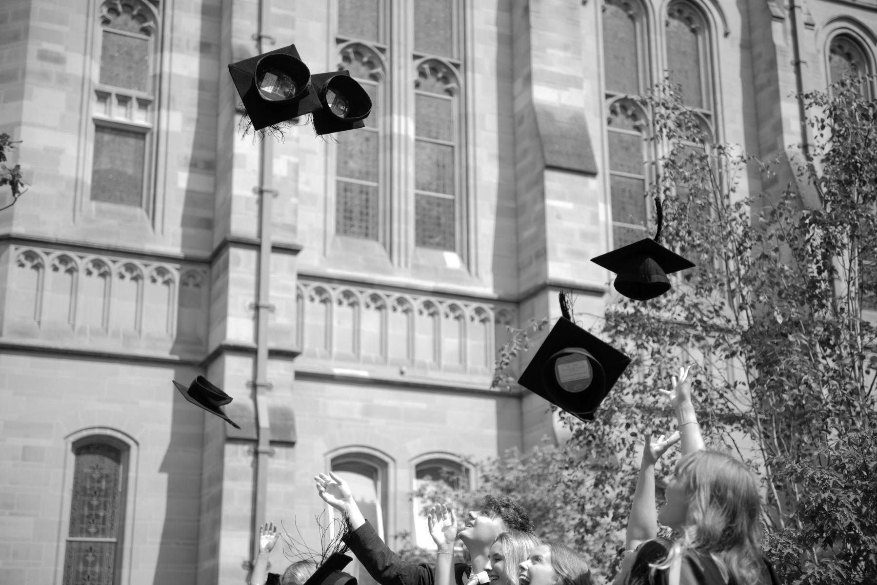 You are currently viewing Meet the graduating UoM Humanitarian Scholars overcoming the challenges of conflict displacement